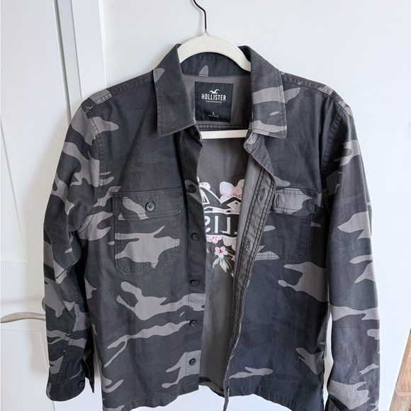 Hollister Black Label Detail - Picture 4 of 4